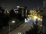 Blick aus dem Fenster - Hamburg bei Nacht